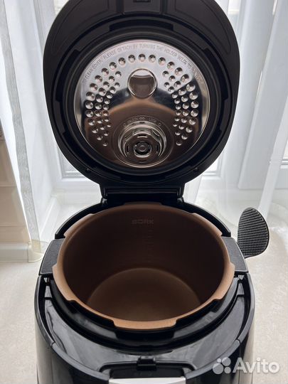 Мультиварка bork u700