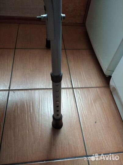 Кресло туалет для маломобильных людей