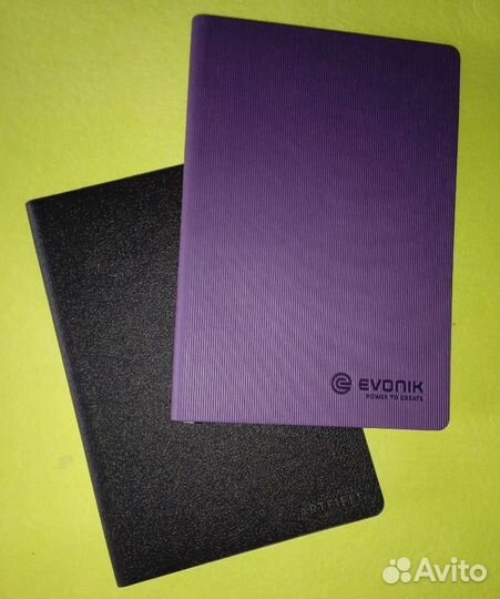 Стильные ежедневники (4 шт), рамка в подарок