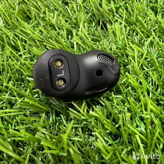 Левый наушник Samsung Galaxy Buds Live
