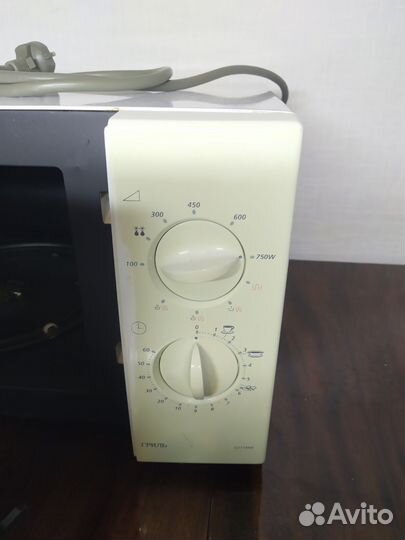 Микроволновая печь Samsung G2719NR с грилем бу