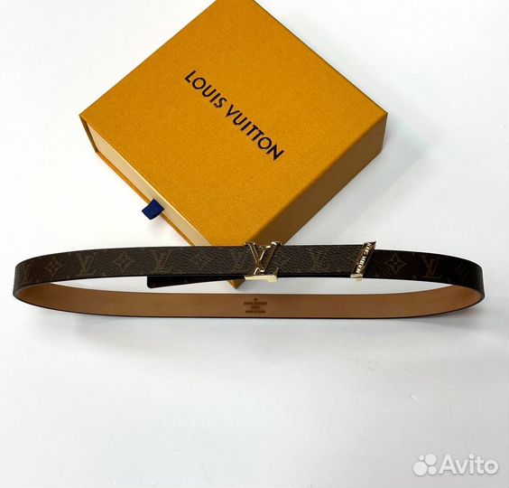Женский ремень Louis Vuitton Initiales