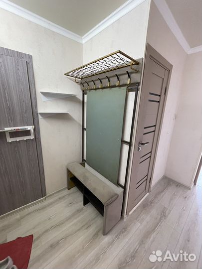 Вешалка обувница в прихожую винтажная