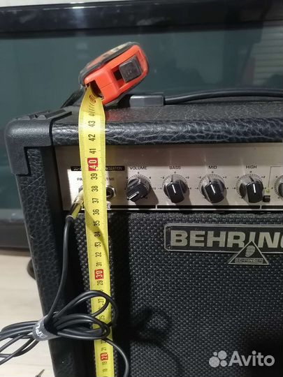 Гитарный комбоусилитель