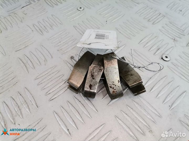 Крепление форсунки Mercedes-Benz E-Класс