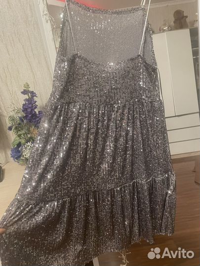 Платье zara с паетками