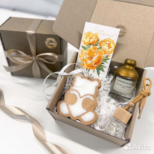 Подарок на 8 марта девушке, подруге, коллеге