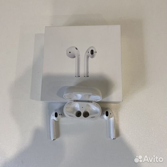 Беспроводные наушники apple airpods 1