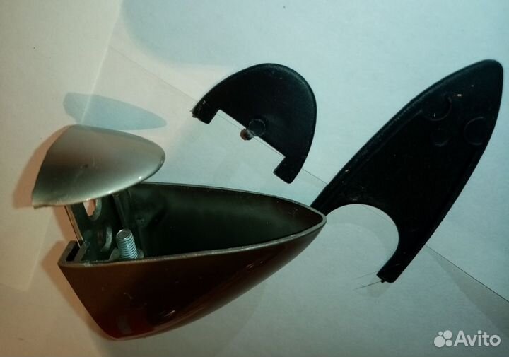 Кронштейн-пеликан для полки