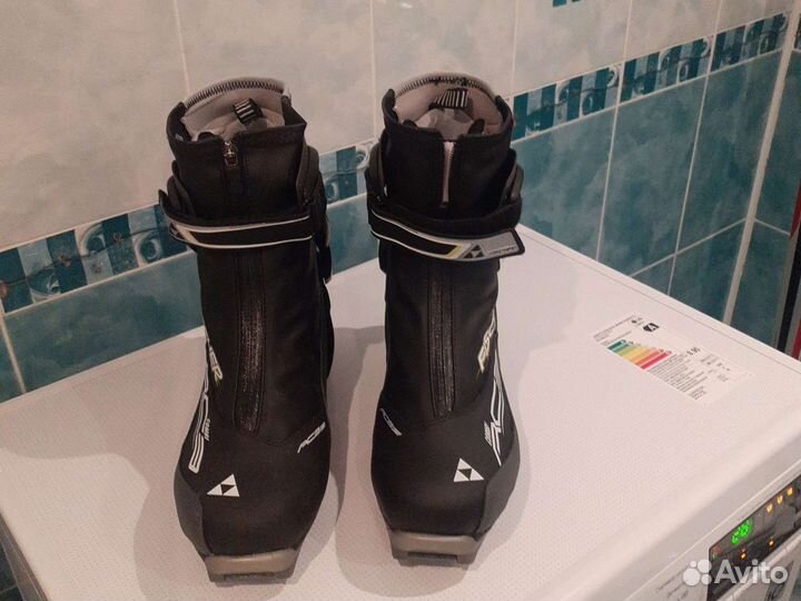 Комплект : Лыжи,ботинки,палки Фишер