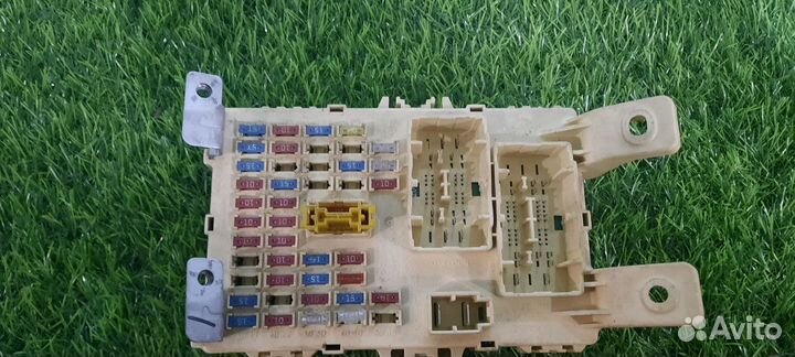 Блок предохранителей Kia Rio III