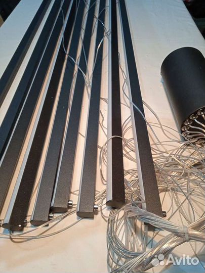 Полочный светильник новый