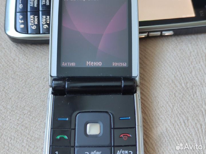 Nokia E52