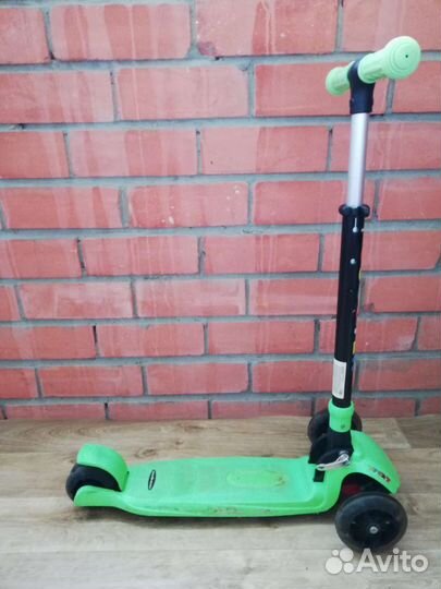 Самокат детский трехколесный бу