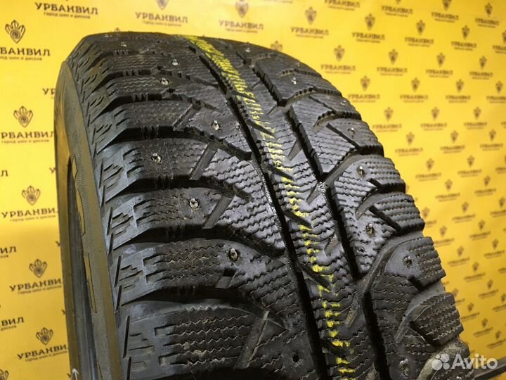 Bridgestone Ice Cruiser 7000 235/65 R17 108T
