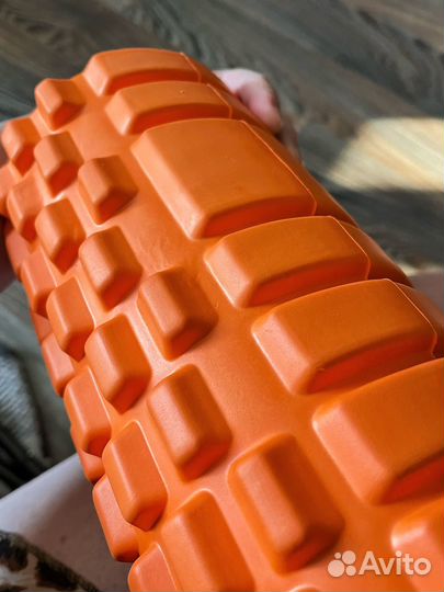 Массажный МФР валик для фитнеса и спины