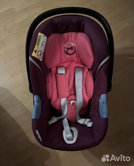 Автокресло от 0 cybex atom m