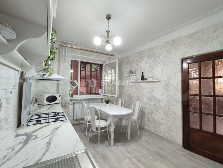 Дом 224 м² на участке 6 сот.