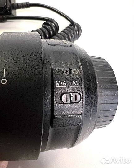 Фотообъектив Nikon AF-S DX Nikkor 35mm f/1.8G