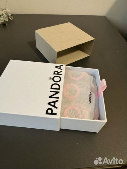 Коробочка от Pandora