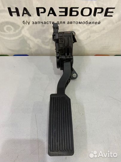 Педаль газа Nissan Teana J31