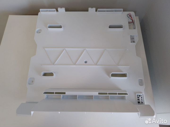 Воздуховод с вентилятором холодильника Haier