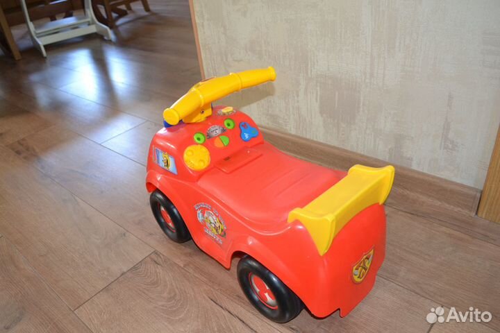 Детская машинка каталка