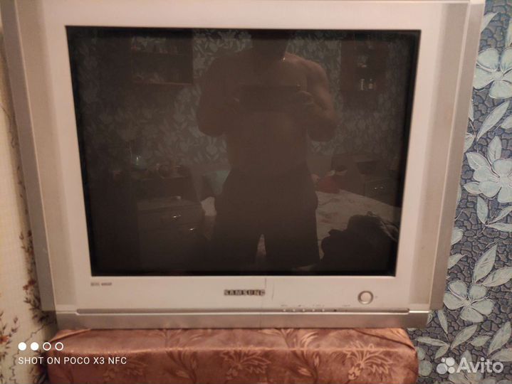 Телевизор samsung