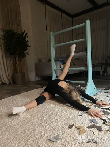 Тренажер - станок для шпагатов и хореографии