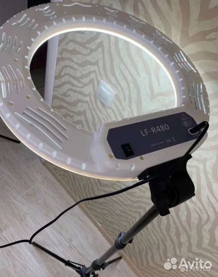 Кольцевая Лампа