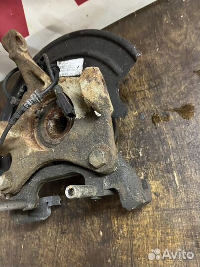Рено дастер кулак поворотный правый