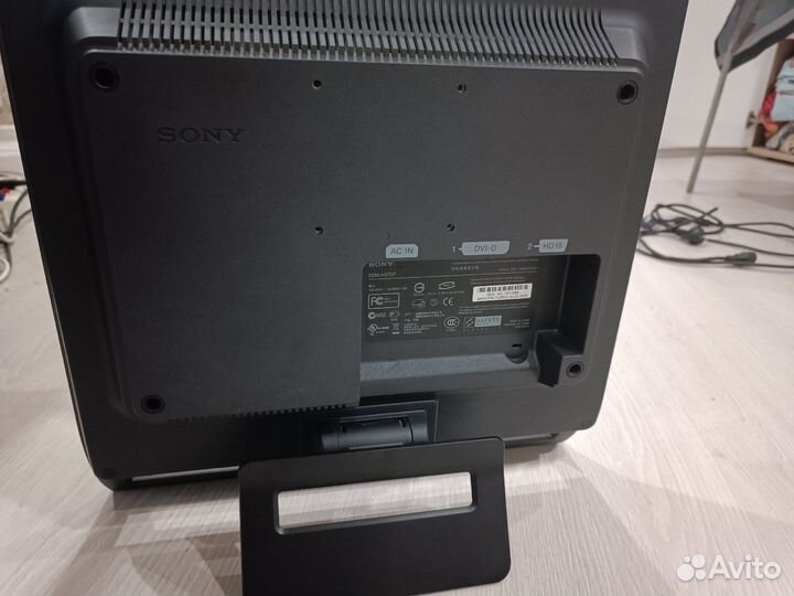 Монитор Sony SDM-HS75P