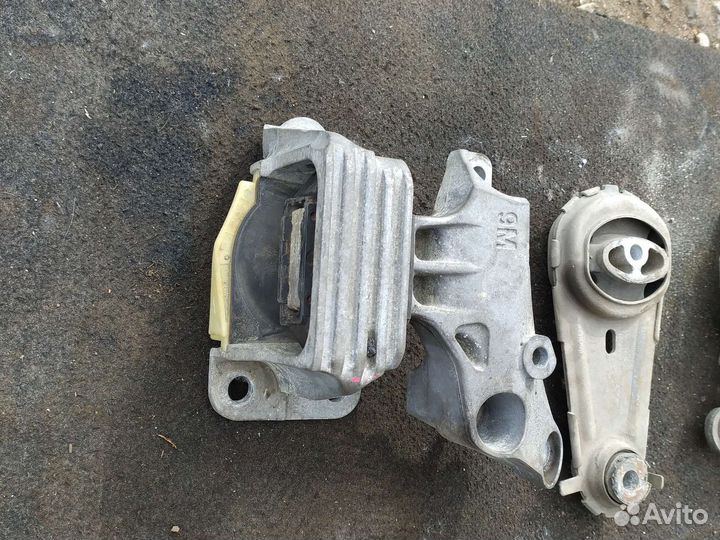 Подушки двигателя renault fluence