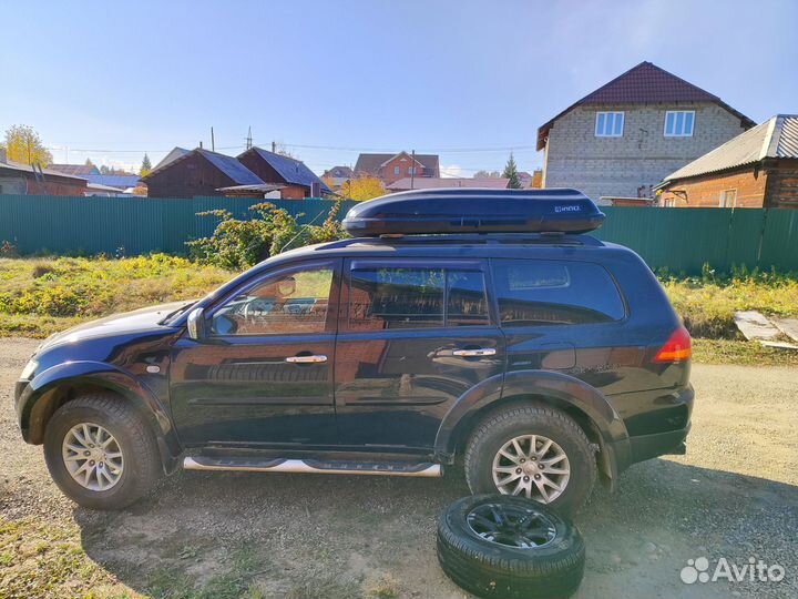 Японский крепкий автобокс inno