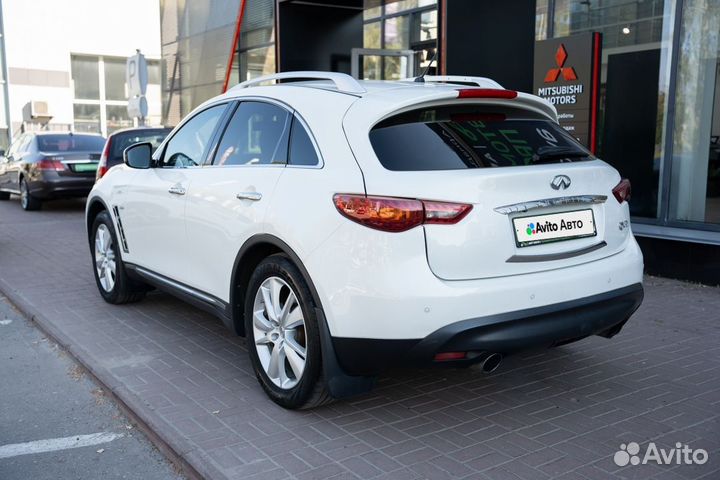 Infiniti QX70 3.0 AT, 2014, 171 000 км