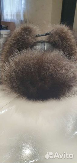 Мужская шапка из енота