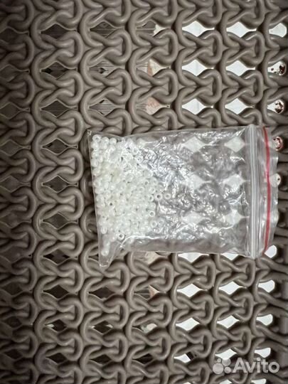 Бисер разных цветов