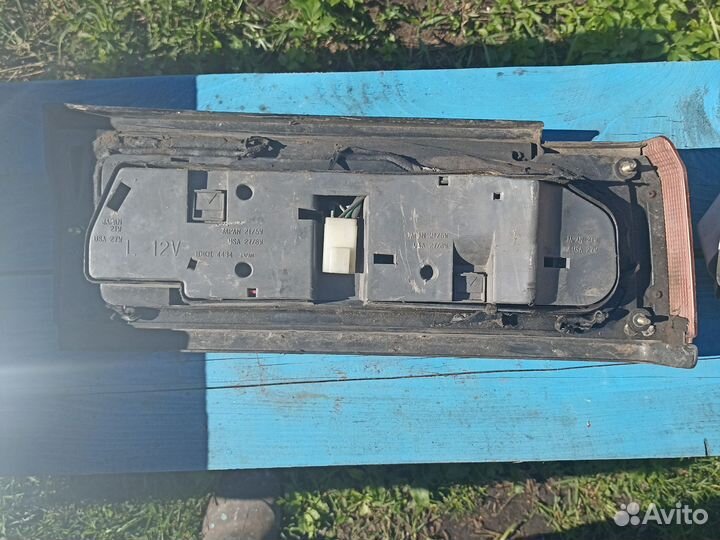 Задние стопы нисанн санни