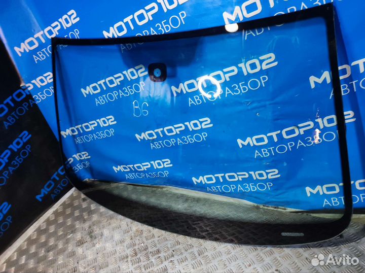 Лобовое стекло Volkswagen Passat B6