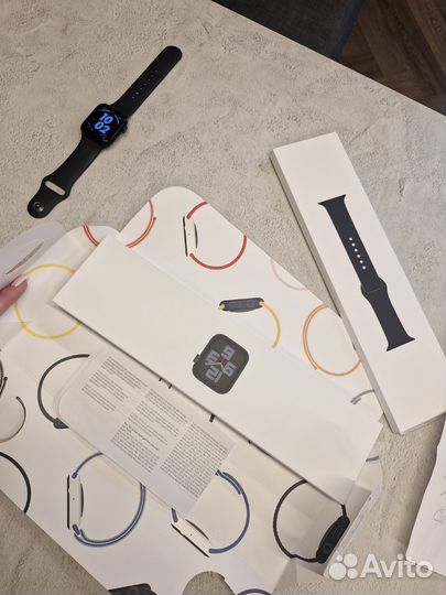 Часы Apple watch SE 40 mm бу