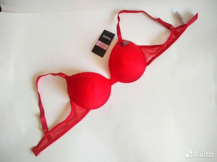 Бюстгальтер 85С Германия стринги маска новые Китай