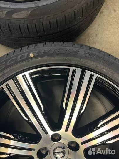 Pirelli Scorpion All Season SF2 275/40 R21