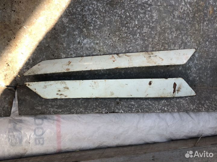 Молдинги газ-21 Волга