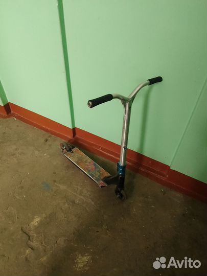 Трюковой самокат кастом парк