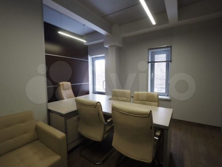 Продам офисное помещение, 461 м²