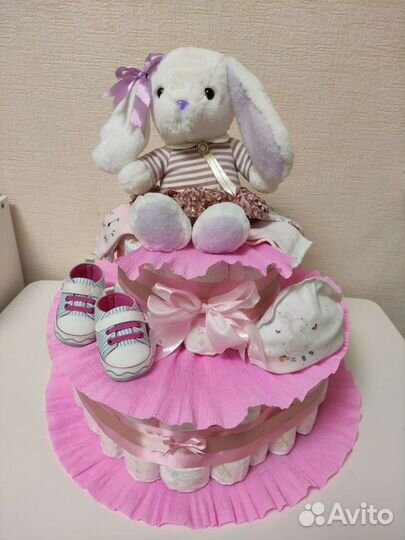 Оригинальные подарки: торты из денег, памперсов