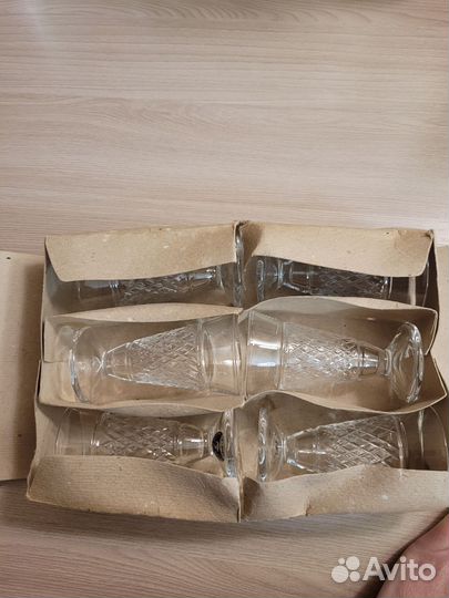 Хрустальные рюмки