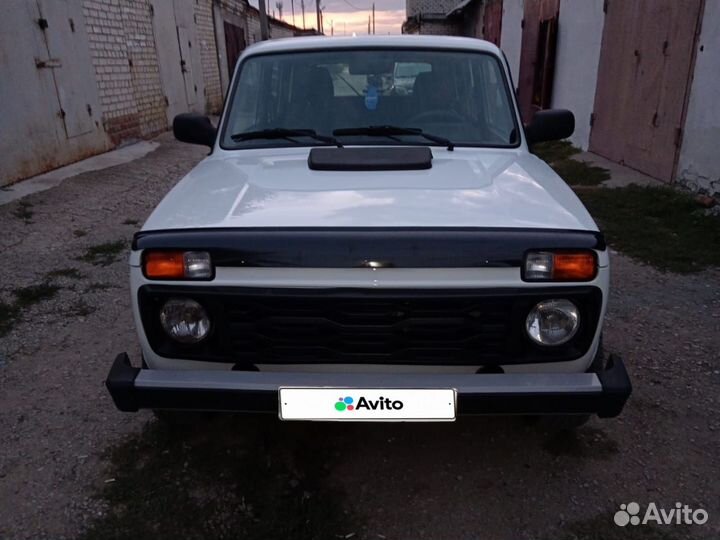 LADA 4x4 (Нива) 1.7 МТ, 2016, 112 000 км