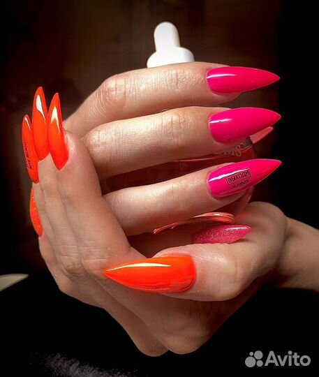 Наращивание ногтей, маникюр женский