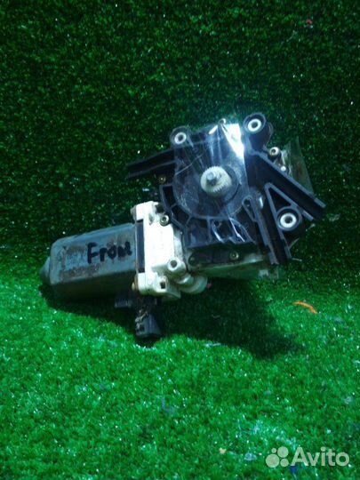 Мотор дворников(моторчик стеклоочистителя)